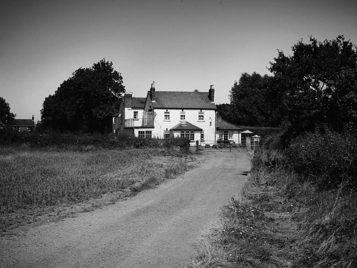 The Marlbank Inn Welland エクステリア 写真